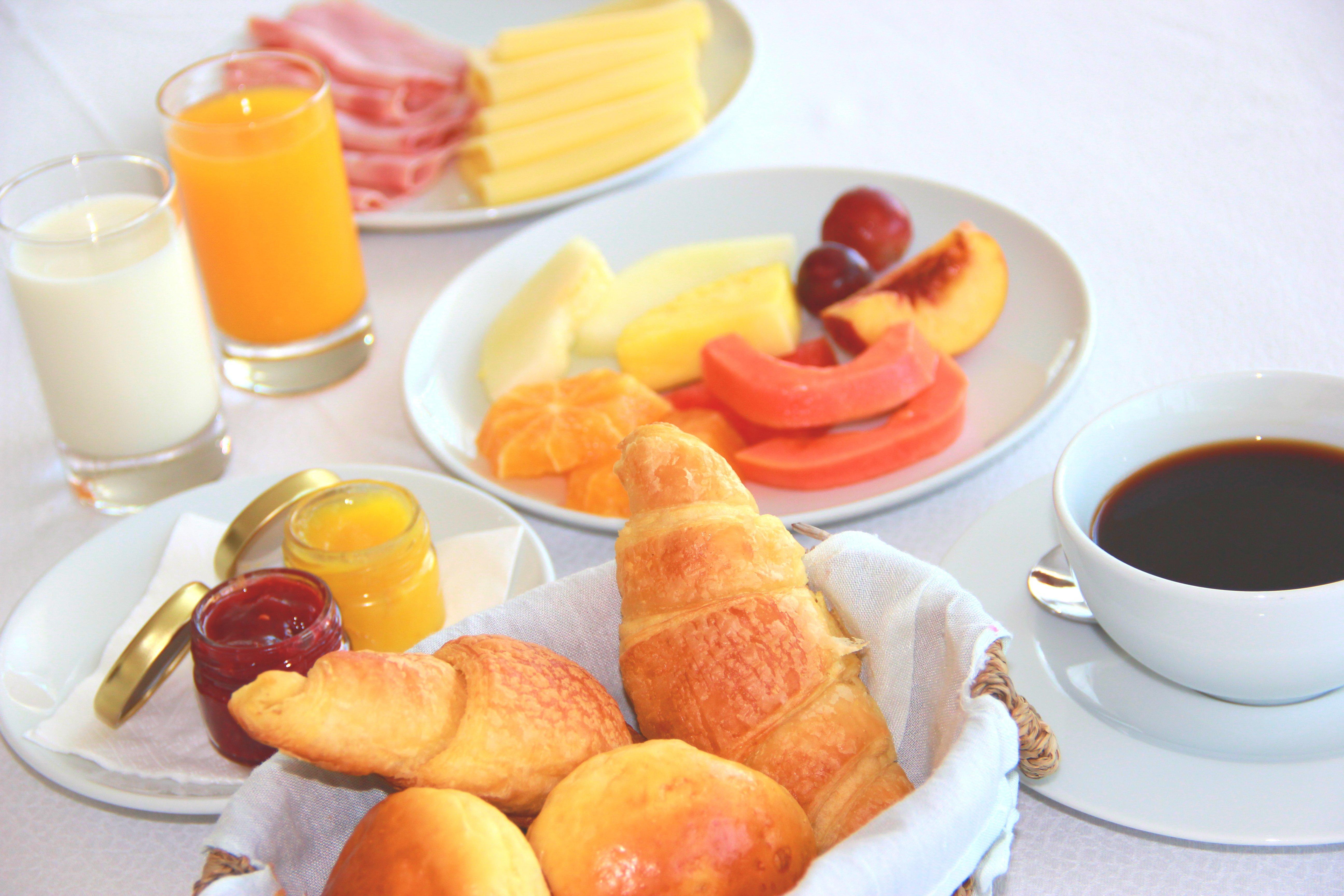 Crowne Plaza Vilamoura - Algarve By Ihg Kültér fotó A continental breakfast