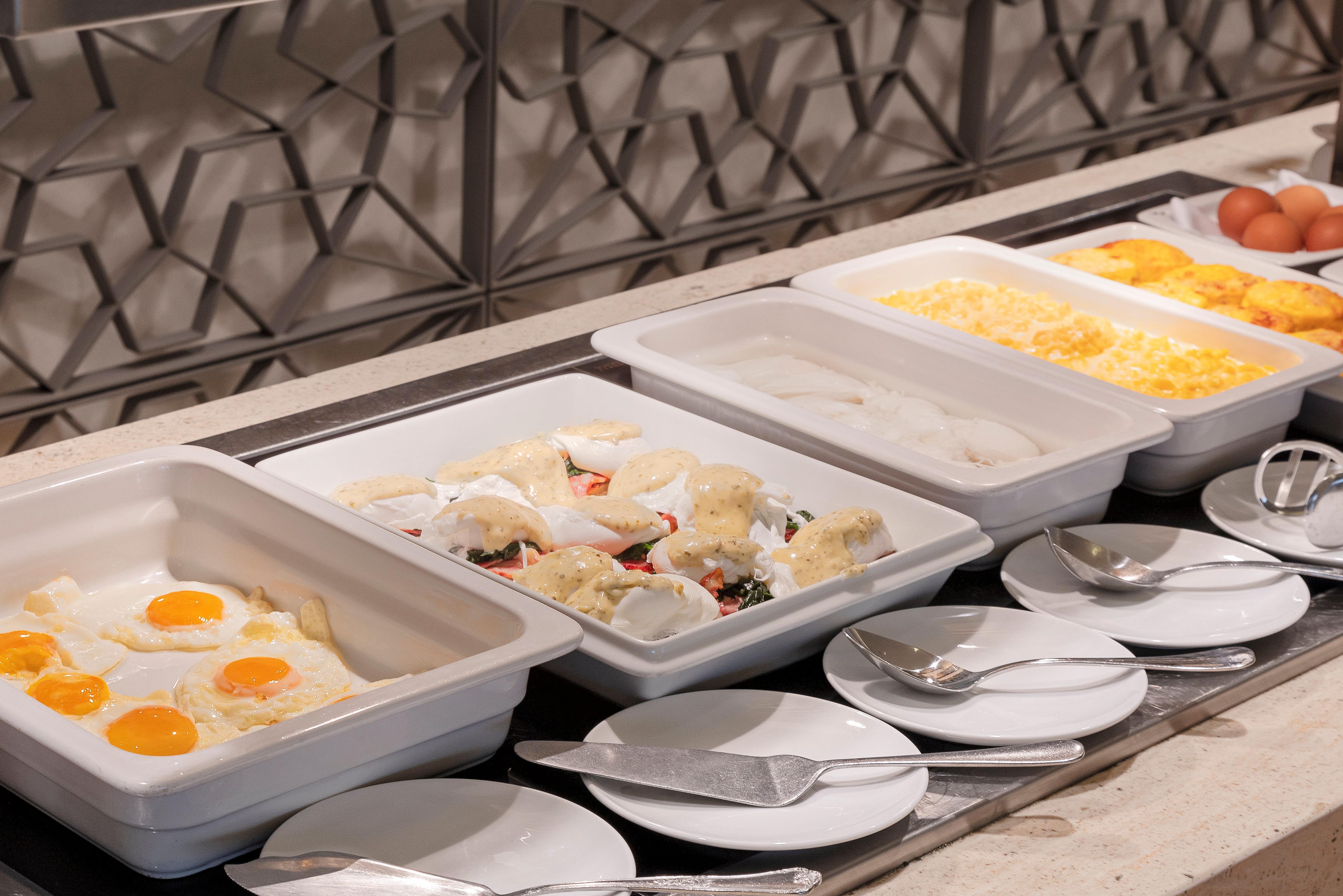 Crowne Plaza Vilamoura - Algarve By Ihg Kültér fotó A breakfast buffet