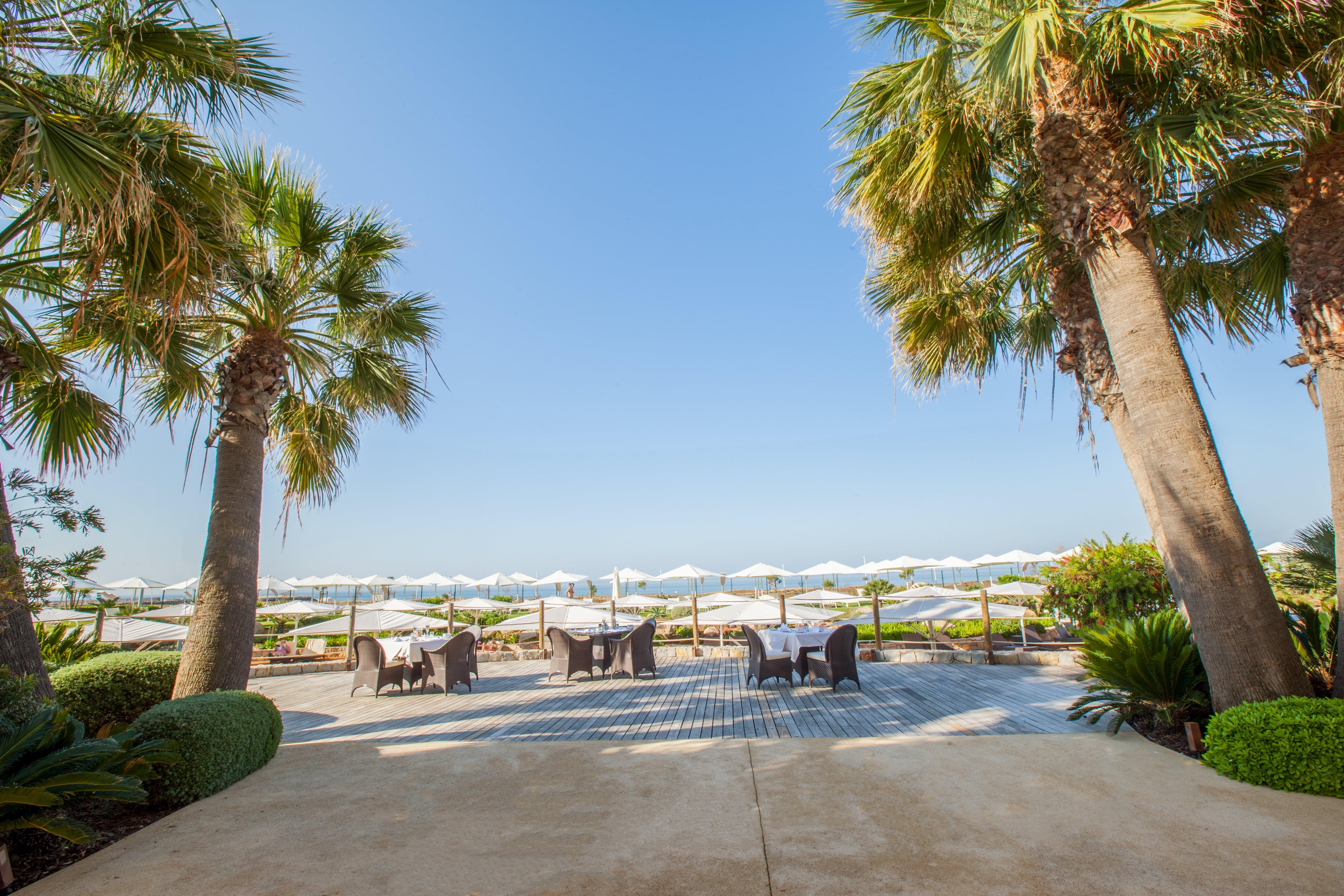 Crowne Plaza Vilamoura - Algarve By Ihg Kültér fotó The beach at the resort